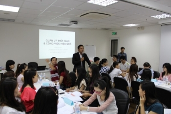 CBCN công ty CPXD Gia Thy tham gia lớp kỹ năng quản lý thời gian và công việc hiệu quả