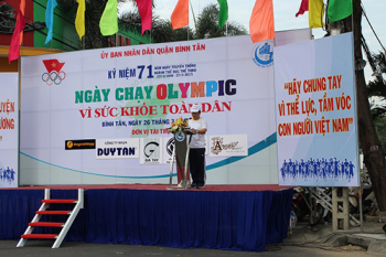 GIA THY TÀI TRỢ NGÀY CHẠY OLYMPIC VÌ SỨC KHỎE TOÀN DÂN 2017 QUẬN BÌNH TÂN