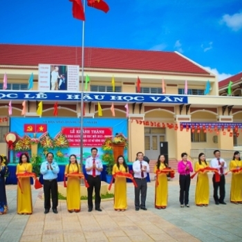 Lễ khánh thành trường THCS Bình Khánh