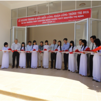 Lễ khánh thành và gắn biển công nhận công trình thi đua dự án trường THPT chuyên năng khiếu TDTT Nguyễn Thị Định
